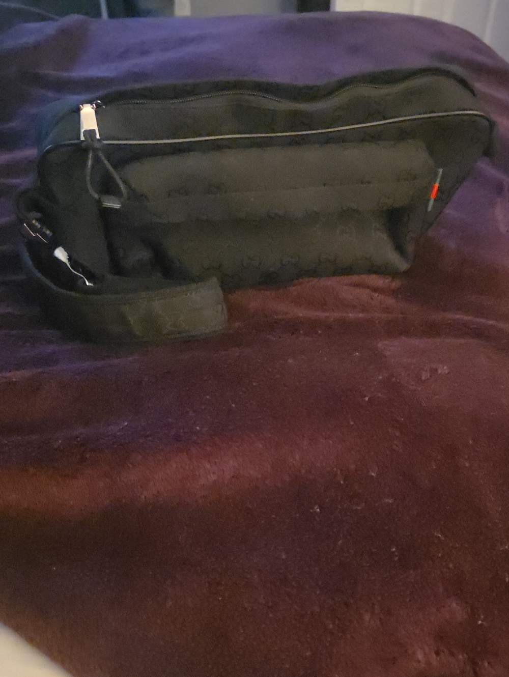 Black Sling Bag - Classic Everyday Carry
